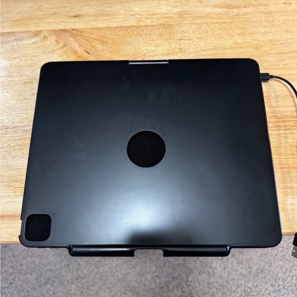 MMK Magic 360°Rotatable&Swivel Keyboard with Trackpad - Picture 5 of 10